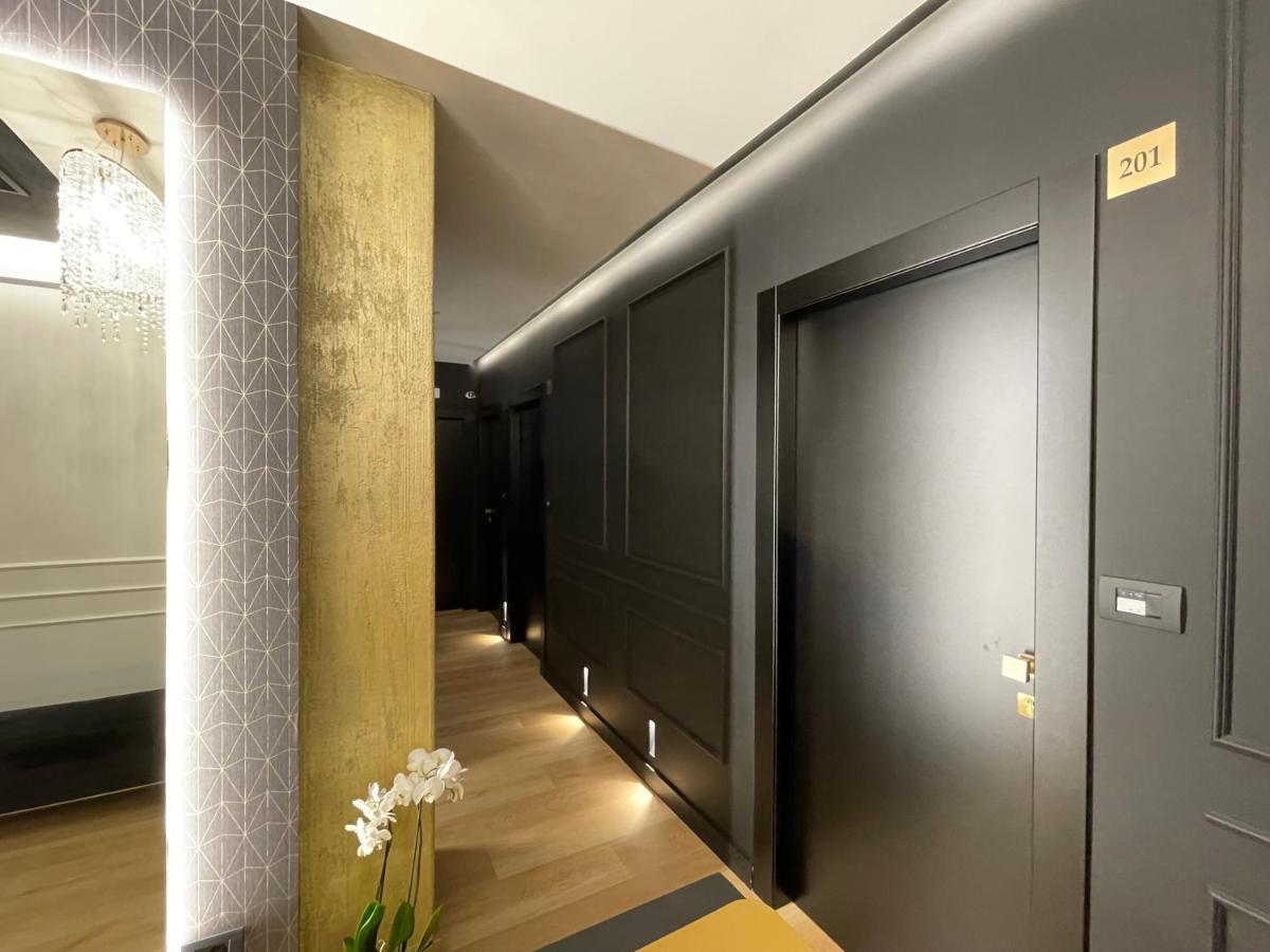 Plebiscito Boutique Rooms Napoli Exterior foto