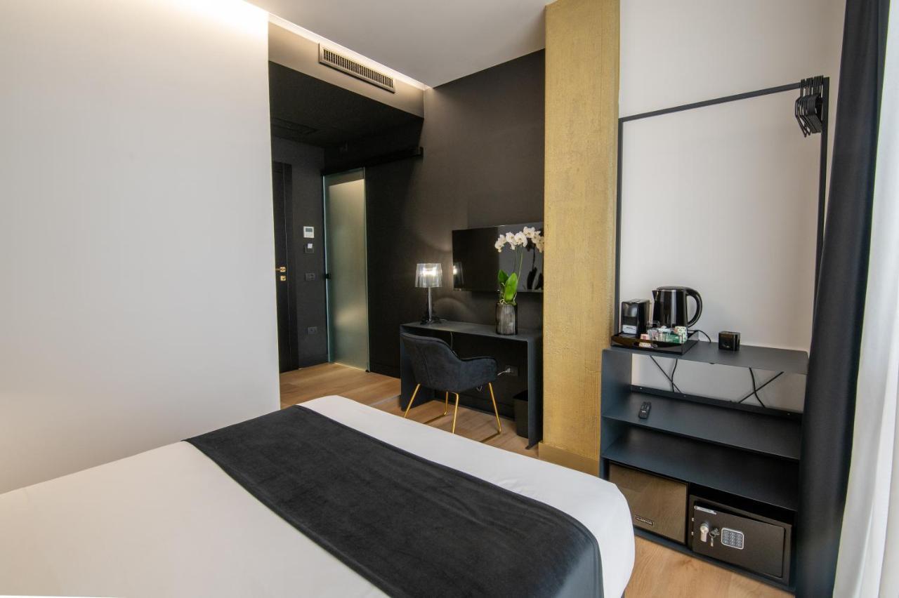 Plebiscito Boutique Rooms Napoli Exterior foto